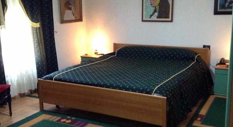 Art Hotel Nirvana Tirana Eksteriør billede