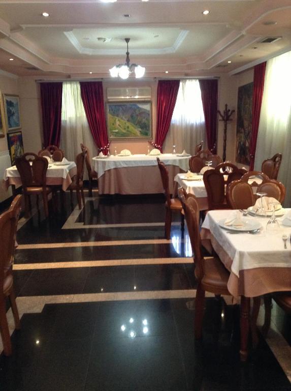 Art Hotel Nirvana Tirana Restaurant billede