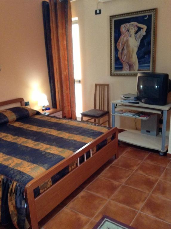 Art Hotel Nirvana Tirana Værelse billede