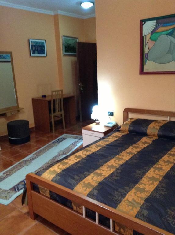 Art Hotel Nirvana Tirana Værelse billede