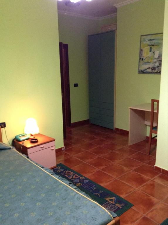 Art Hotel Nirvana Tirana Værelse billede